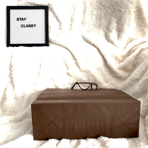 Authentic Louis Vuitton Paper Gift Bag - Picture 4 of 4